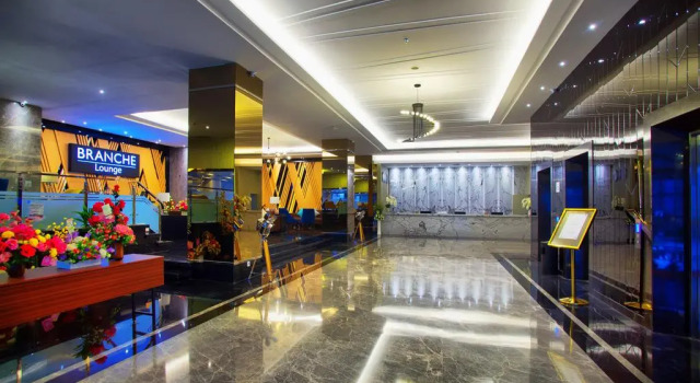 Номер Executive Golden Tulip Essential Makassar