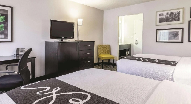 Четырёхместный номер Standard La Quinta by Wyndham Denver Englewood Tech Ctr