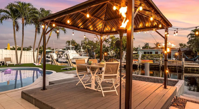 Waterfront Bungalow Heated Pool Pineapple Key, Забронировать Отель Бизнес-отели Форт-Лодердейл, 4* 5*