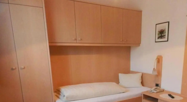 Номер Standard Pension Aurora