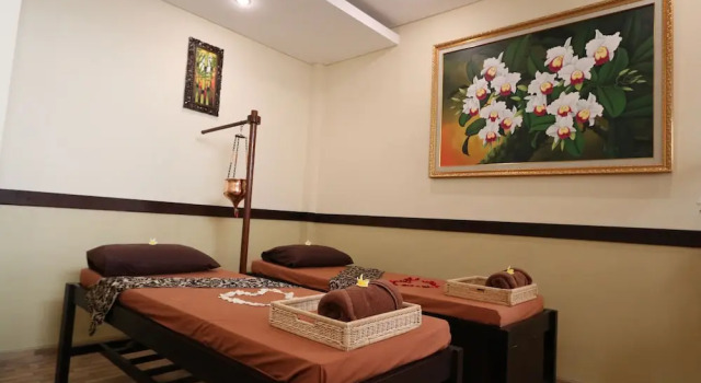 Royal Orchid Lodge, Забронировать Отель Отели провинции Бали с завтраком, Завтраки