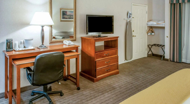 Номер Standard Quality Inn & Suites Grants - I-40