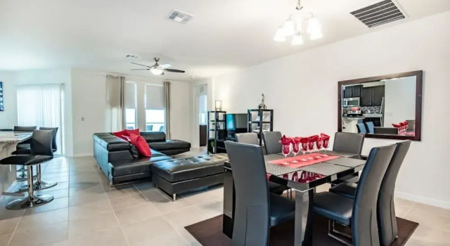 Fantastic 4 Bed 3 Bath Villa, Забронировать Вилла Виллы Давенпорт, Вилла