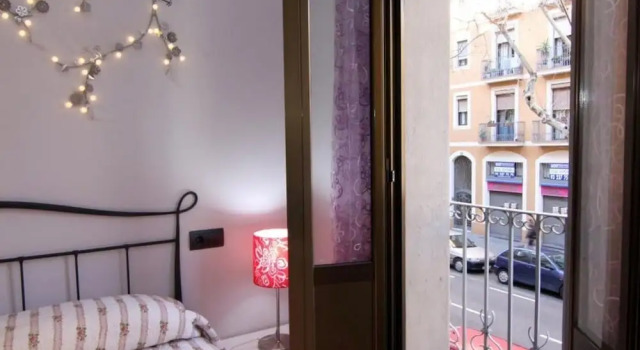 Stay Barcelona Sant Antoni, Забронировать Отель Эшампле Барселона, рядом с Парк скульптур