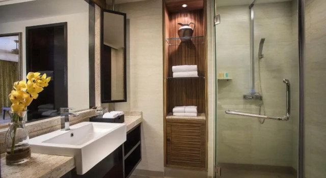 Двухместный номер Deluxe с видом на море Ramada Plaza by Wyndham Sanya Bay