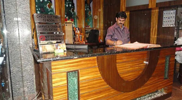 Hotel Shbad Deluxe