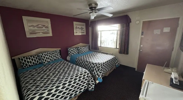 Номер Standard Economy Inn