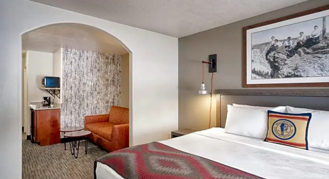Номер Standard Yellowstone Park Hotel
