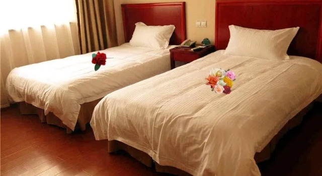 GreenTree Inn Shanghai Pudong Airport Huaxia East Road Express Hotel, Varaa Hotelli Pudong Shanghai