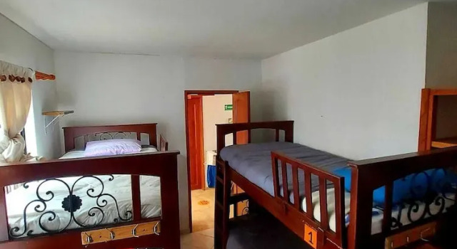 Кровать в общем номере Family Host HOSTEL