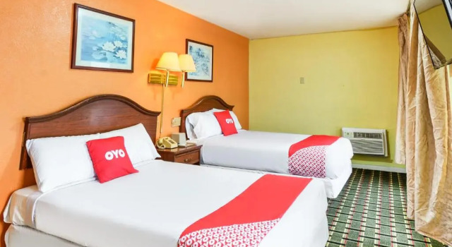 Четырёхместный номер Standard OYO Hotel Downtown Peoria I-74