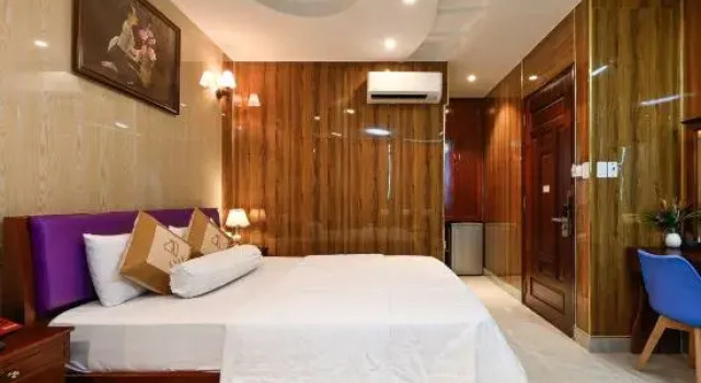 Полулюкс Ly Ly Hotel