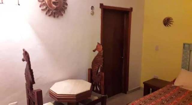 Room in B&B - Cancun Guest House 3 Near Ado bus Terminal and 25 min From-to Airport by Shuttle