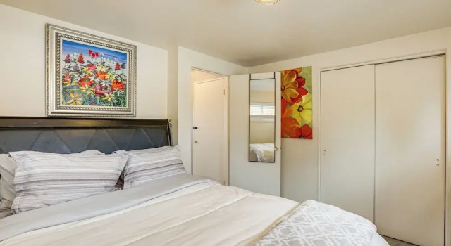 10 Mi to Red Rocks: Denver Home w/ Fire Pit!, Prenota Casa vacanze Hotel a Denver con parcheggio, Parcheggio