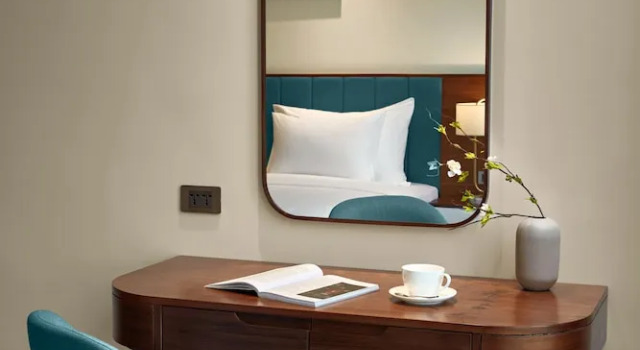 Номер Standard с балконом и с видом на океан The Watson Premium HaLong Hotel