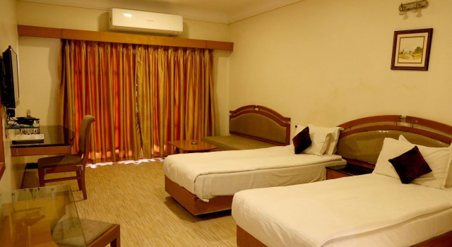 Отель Aurangabad Gymkhana Club