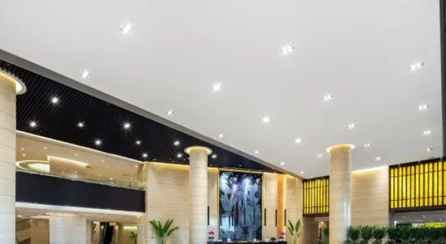 Newyantai Hotel Hainan, Book Hotel Hotels in Meilan with Parking, Parking