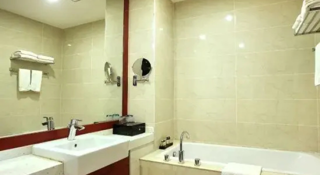 Люкс Deluxe Leishan Defeng Kailong Hot Spring Hotel