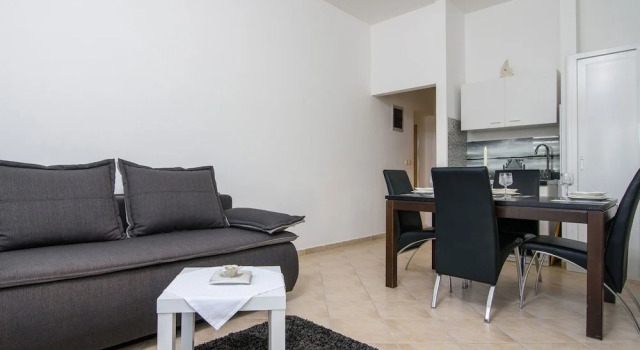 Apartments Adria