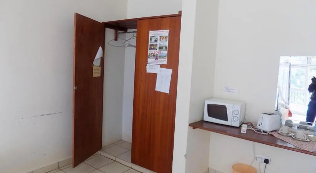 Номер Standard Sunrise Apartments Hotel Fort Portal