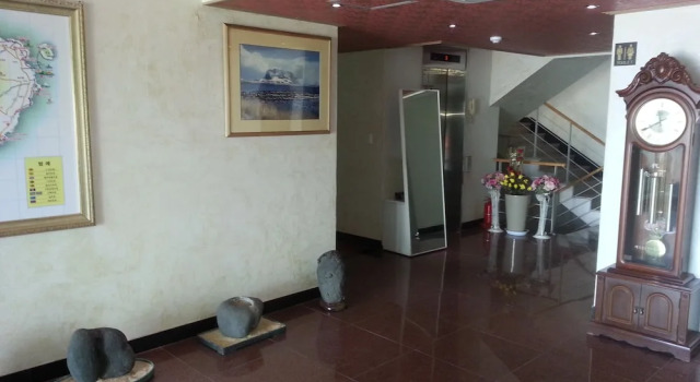 Eden Hostel