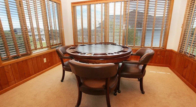 VA Whalehead 1040 - 4 Br Home