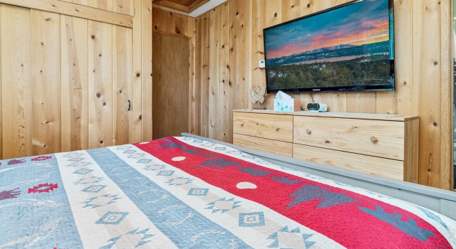 Eagle's Landing - Chill Forest Vibes Close To The Hiking Trails! Board Games! 1 Bedroom Cabin, Забронировать Отель Фаунскин San Bernardino Mountains, рядом с Кемпинг Граут-Бэй