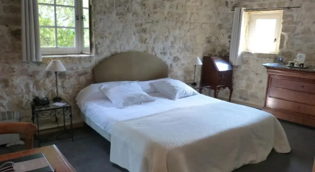 Номер Classic Château dArpaillargues - TERITORIA