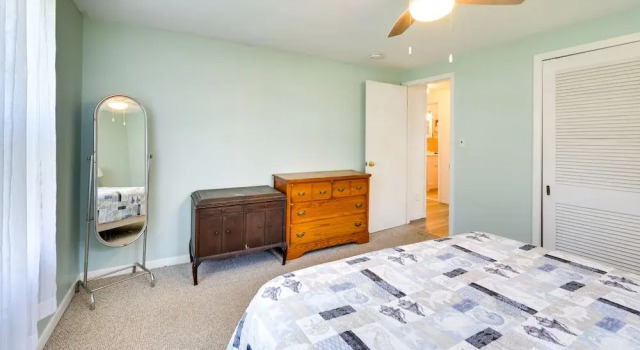 Charming Niantic Vacation Rental: Walk to Beach!, Брондау Демалыс үйі Найантик Connecticut