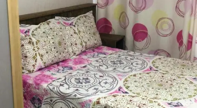 J&V Miami 7/14, Забронировать Отель Отели Alt Empordà с парковкой, Парковка