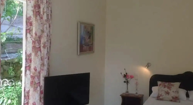 Номер Standard с балконом и с видом на горы Green Bay Hotel