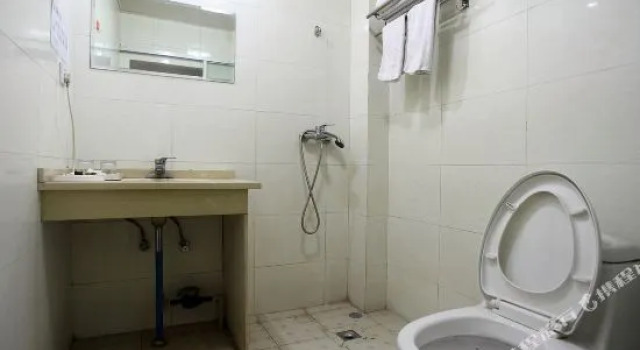 OYO Ningbo Huihuang Business Hotel, Prenota Hotel Hotel a Ningbo con parcheggio, Parcheggio