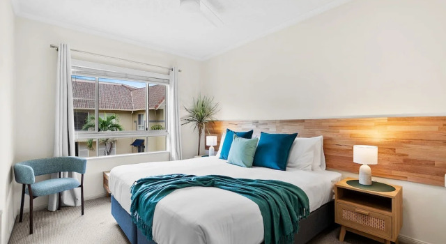 Lakeside Luxe Retreat - Pool View BBQ Spa Bath, Buchen Sie Resort Cairns Cairns and Northern Beaches