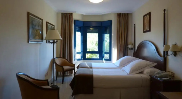 Полулюкс Hotel Golf Campoamor