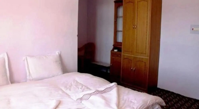 Tsomoriri Hotel Lake View, Забронировать Отель Отели Джамму и Кашмира с парковкой, Парковка
