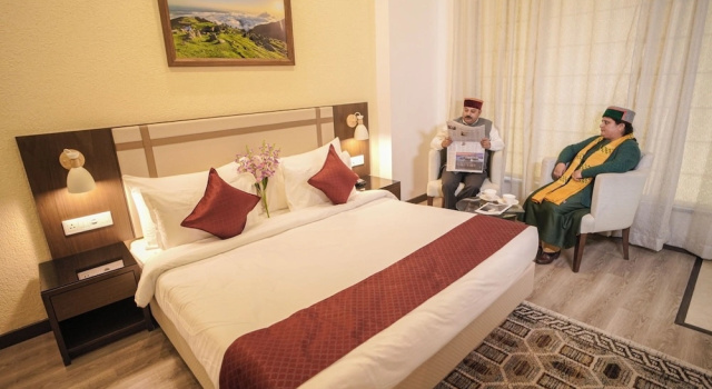 Двухместный люкс с красивым видом из окна Dhauladhar Heights Resort