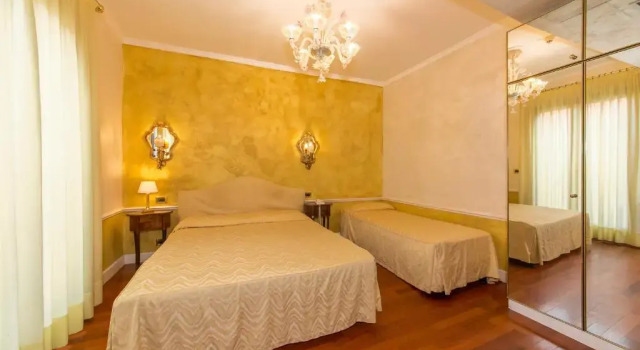 Трёхместный номер Hotel Pantalon