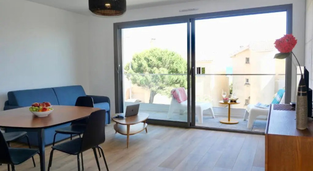 Superbe appt neuf, climatisé 2nd ligne, balcon, jardin, prestations haut de gamme 3, Rezervasyon Daire Mauguio daireler, Daire