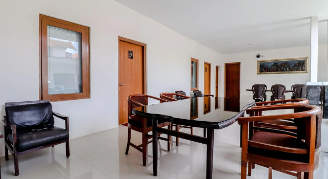 Hotel Sumaryo, Book Hotel Billige hoteller i Timuran