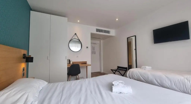 Трёхместный номер Standard Oskar Hotel