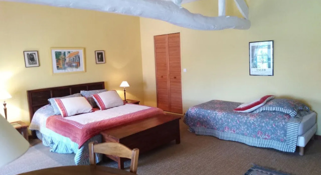 Трёхместный номер Comfort Les Hôtes du Paradis