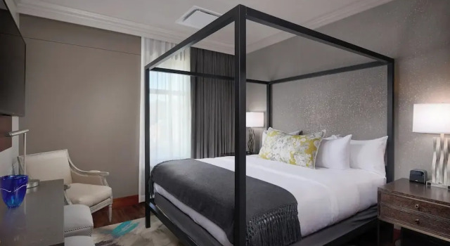 Двухместный клубный номер Standard с видом на реку The Merrill Hotel & Conference Center, Muscatine, a Tribute Portfolio Hotel