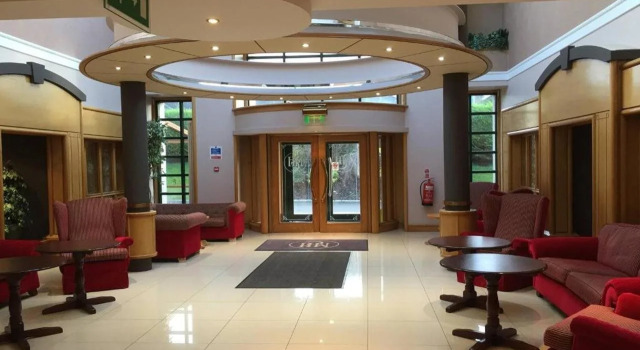 Mourne Country Hotel, Забронировать Отель Ньюри Графство Даун