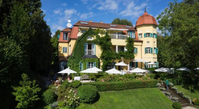 Hotel Seeschlößl Velden, Забронировать Отель Бизнес-отели Фельден-ам-Вёртерзе, рядом с Плавательный бассейн в Фельдене, 4* 5*