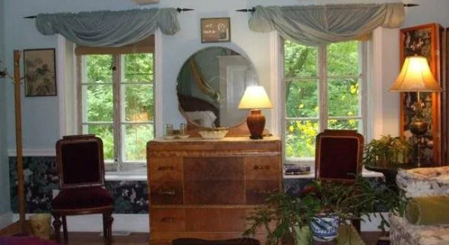 Maison et Jardin Monarde, Varaa Hotelli Saint-Augustin-de-Desmaures Quebec