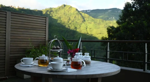 Номер Luxury с балконом и с красивым видом из окна Taj Chia Kutir Resort & Spa Darjeeling