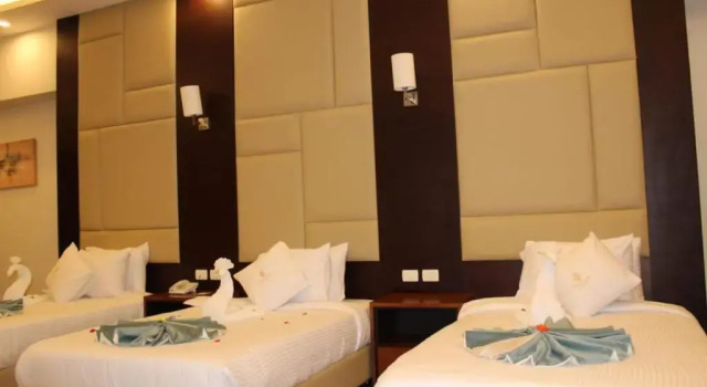 Трёхместный номер Standard с красивым видом из окна Royal jewel Al-Raml Hotel