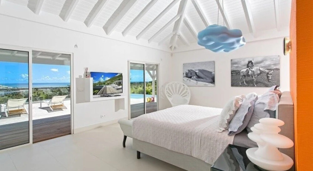 Villa Discovery