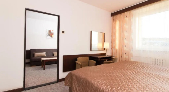 Апартаменты Hotel Merkur - Jablonec nad Nisou
