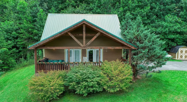 Номер Standard Smoky Mountain Getaway 3 Bedroom Cabin by RedAwning